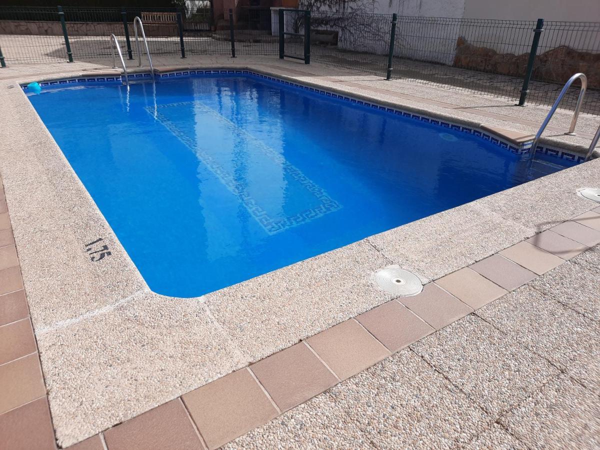 Apartamentos El Portillo อาร์โรโยฟรีโอ ภายนอก รูปภาพ